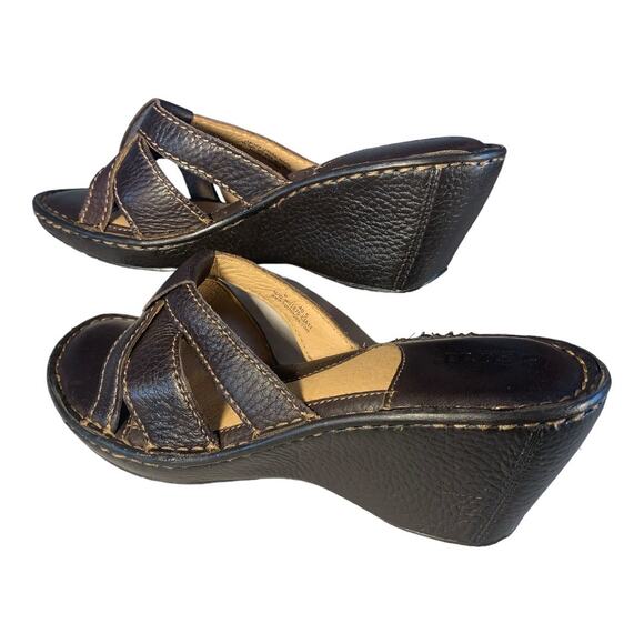 Born Women's Hand Crafted Wilma Brown Leather Wedge Sandals 9 - Picture 4 of 7